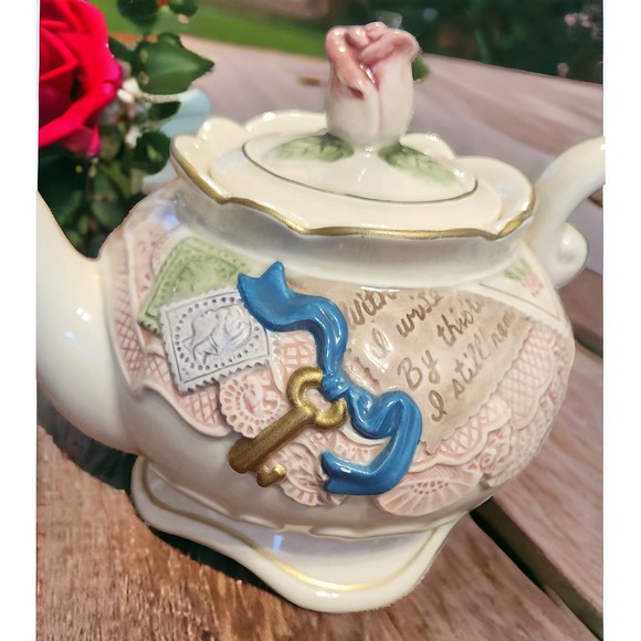 VICTORIAN POSTCARDS by Omnibus Fitz and Floyd 1994 - Picture 4 of 11